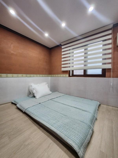 Bedroom 2, Namhae Raum Pension, Namhae