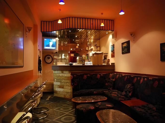 Food & Drinks, Hotel Pik Loti, Tirana