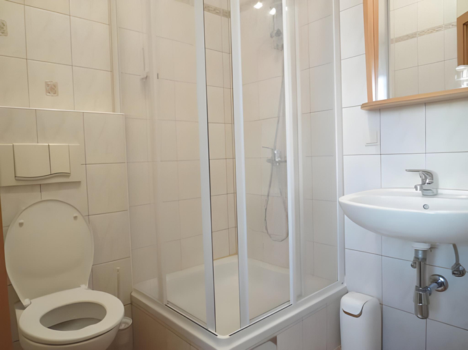 Bathroom 3, Restaurant Gastehaus Feldkirchen, Graz Umgebung