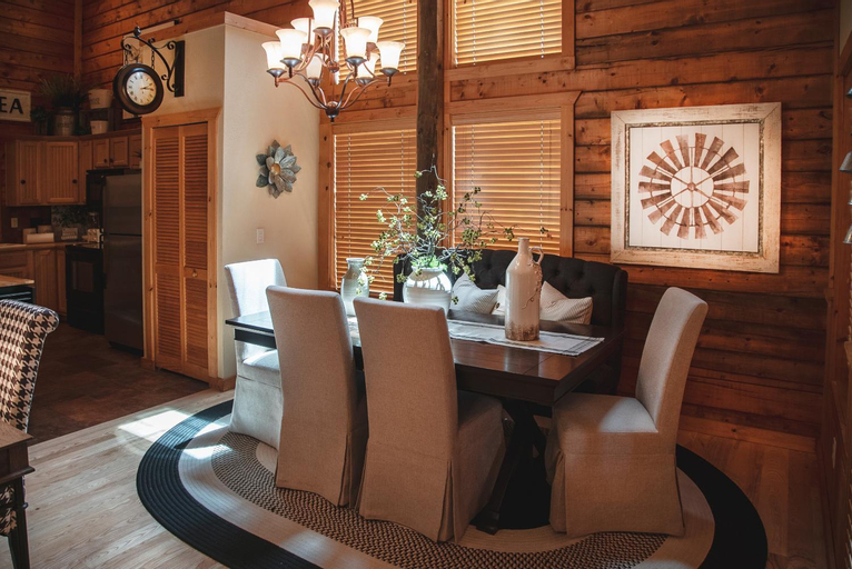 Dining Room 4