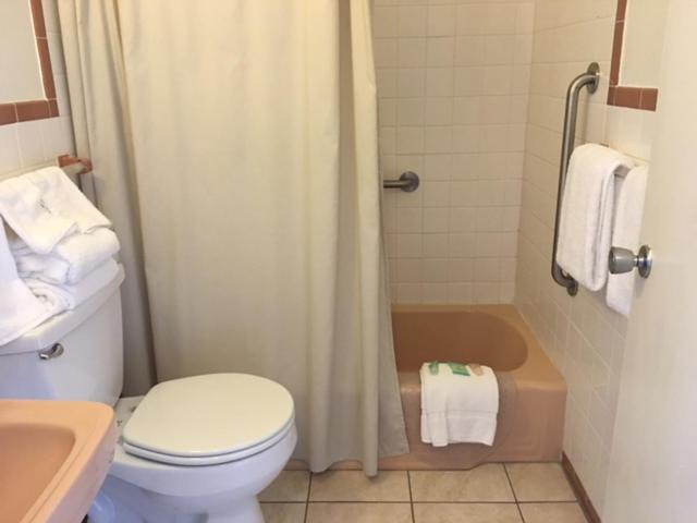 Bathroom 12
