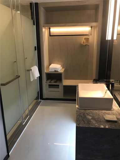 Bathroom 3, Echarm Hotel Nanning Qingxiu Mountain, Nanning