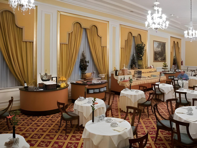 Food & Drinks 5, Hotel Carlton, Vizcaya