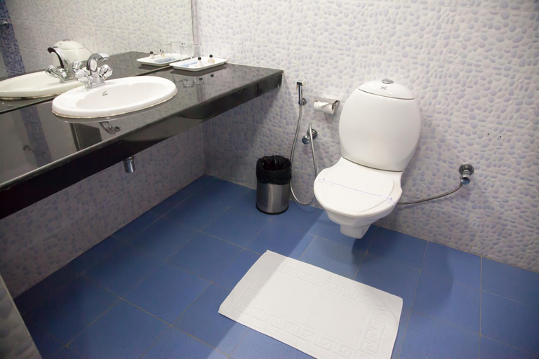 Bathroom 4, The Kannelite Hotel Sakchi JTDC, Purbi Singhbhum