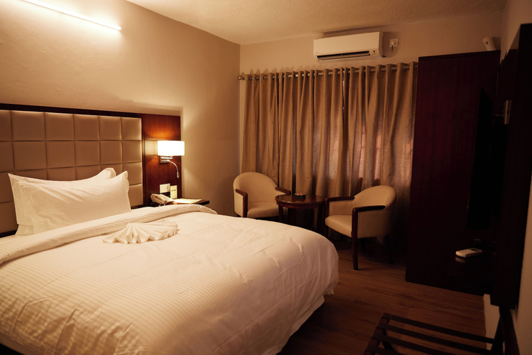 Bedroom 4, Hotel King's Palace, Lubumbashi