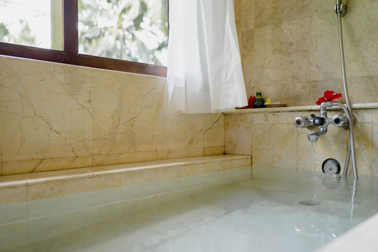 Bathroom 8