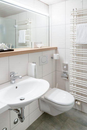 Bathroom 2, Hotel Balm, Luzern