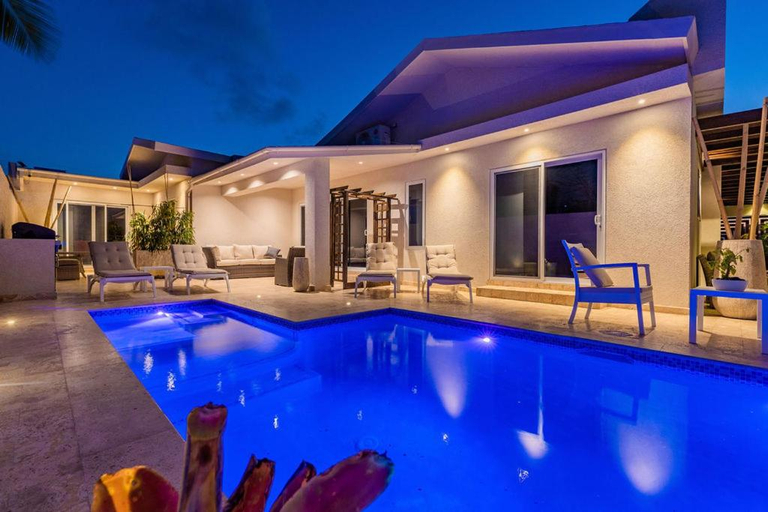 Others 5, Palm Beach 318