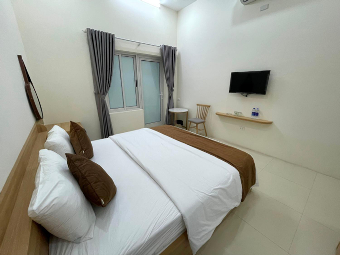 Bedroom 8