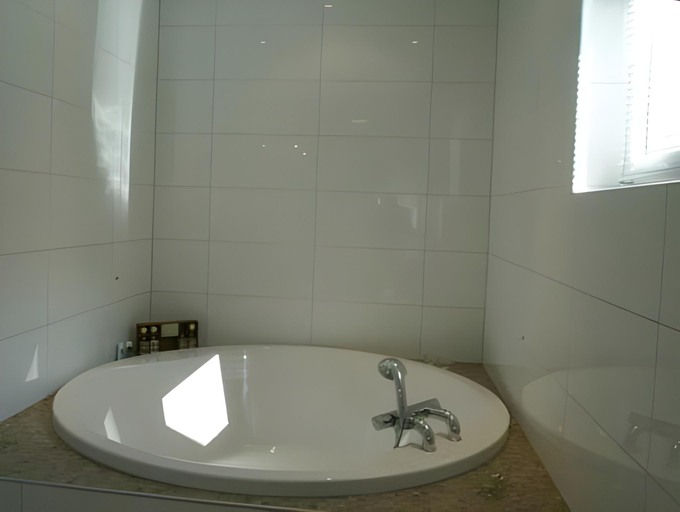 Bathroom 3, Hotel Bemelmans, Valkenburg aan de Geul