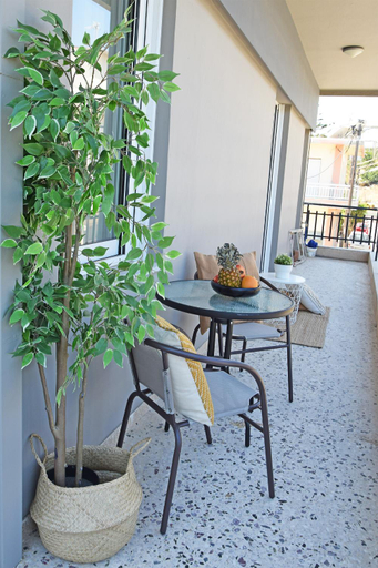 Others 5, CreteSuites - Urban Villa with Pool - 500m to the Beach, Crete