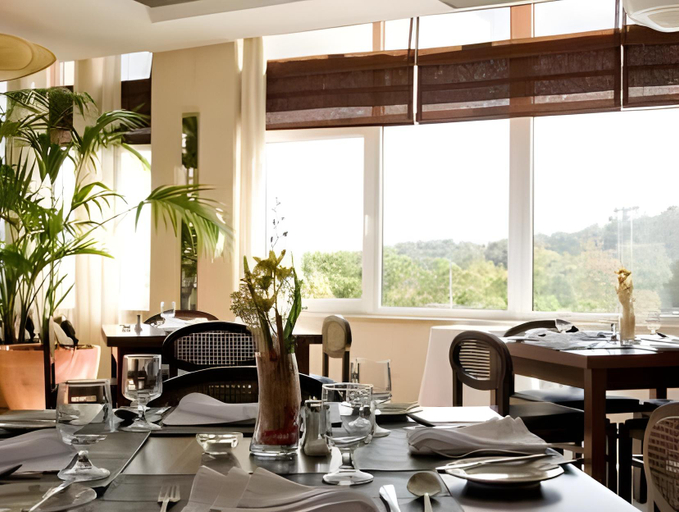 Food & Drinks 5, Amazonia Jamor Hotel, Oeiras