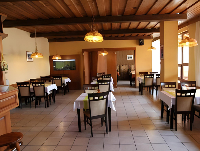 Food & Drinks 2, Rusovsky Penzion, Bratislava V