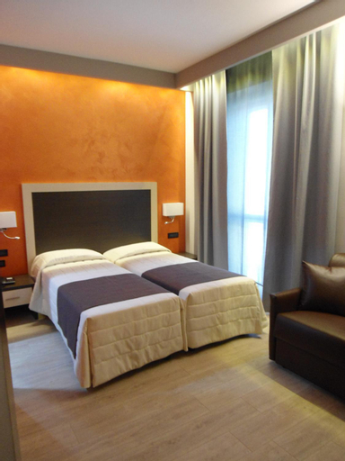 Bedroom 8