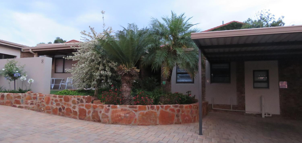 Exterior view, Sunbird Garden Cottage, City of Tshwane