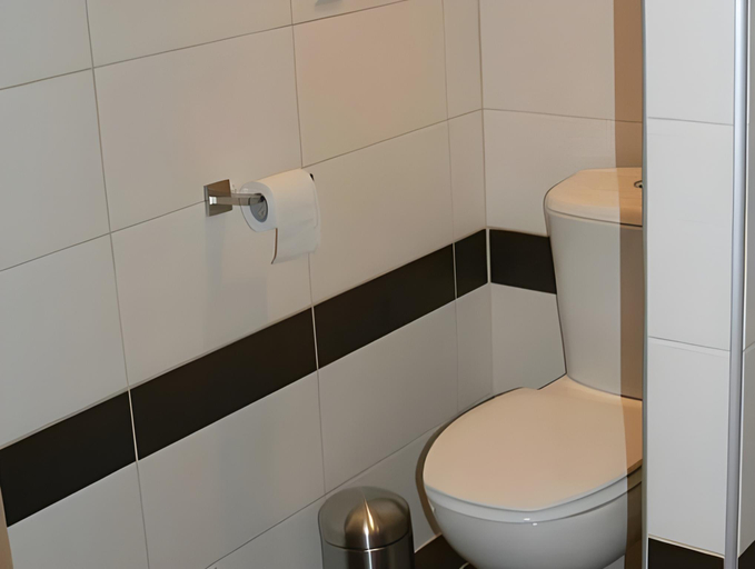 Bathroom 2, Cozy Cottage in Bastogne, Luxembourg