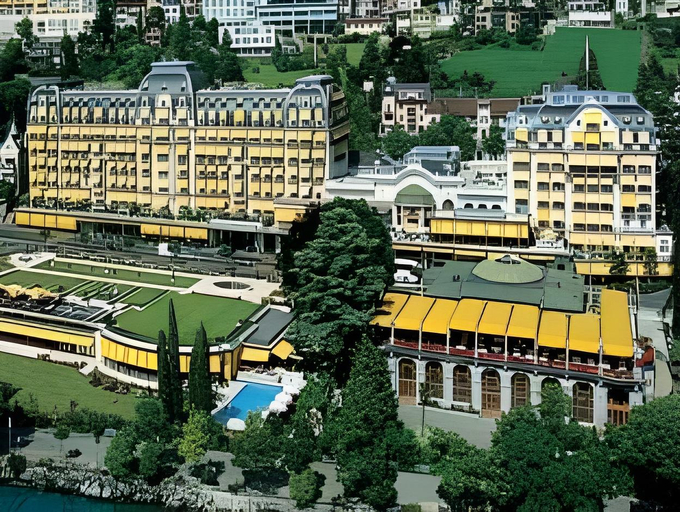 Fairmont Le Montreux Palace, Pays-d'Enhaut
