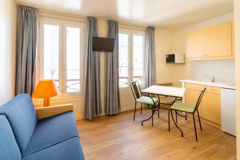 Others 4, Residence Le Saint Germain, Paris