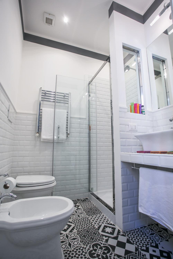 Bathroom 4, Relais Della Torre, Rome