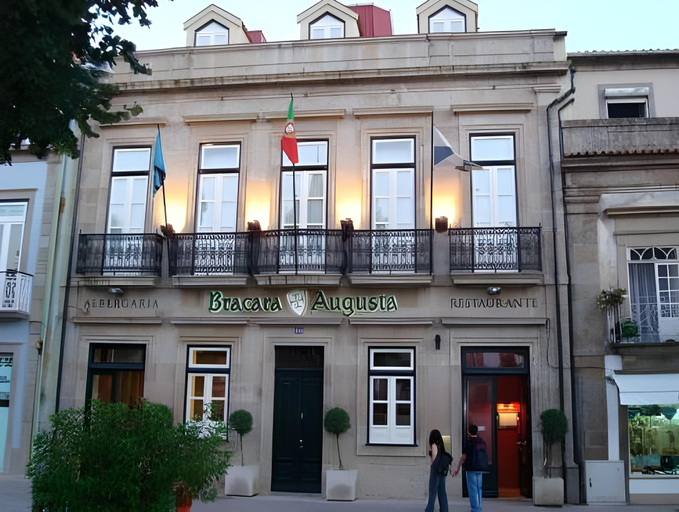 Exterior 6