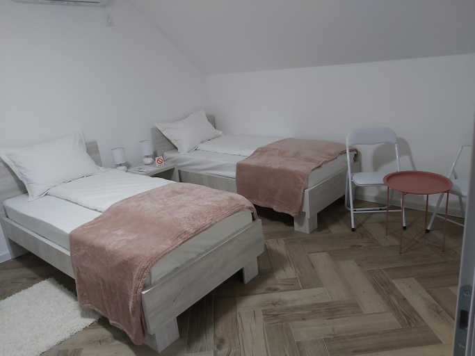 Others 5, Sobe_mis, Čačak