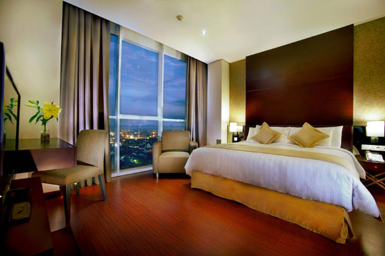 Bedroom 12