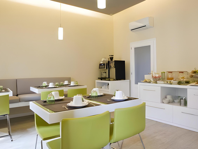 Food & Drinks 4, B&B Leopoldo and APARTEMENTS, Florence