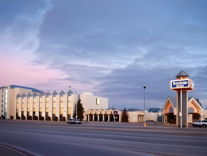 Exterior & Views 2, Travelodge by Wyndham Saskatoon, Division No. 11