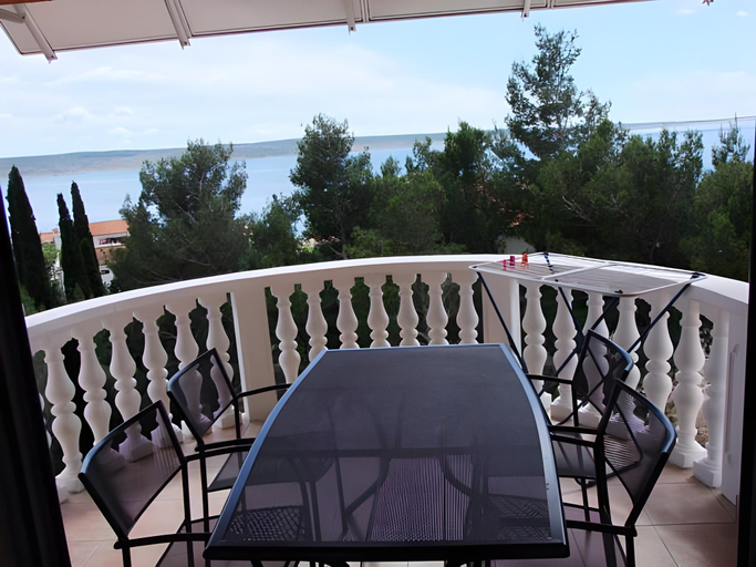 Others 5, Apartments Prkacin, Starigrad