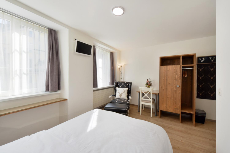 Bedroom 8