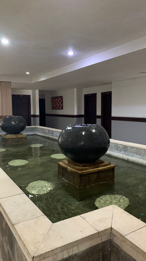 Swimming Pool 4
