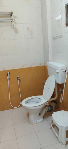 Bathroom 3, Goroomgo The Royal Puri, Puri