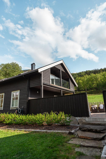Exterior & Views 1, Tuftegarden, Gaular
