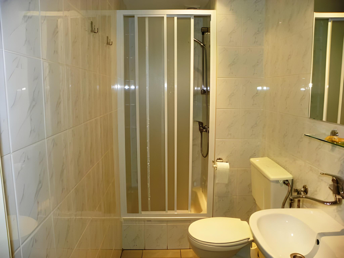 Bathroom 3, Hotel Skaut, Siemianowice Śląskie