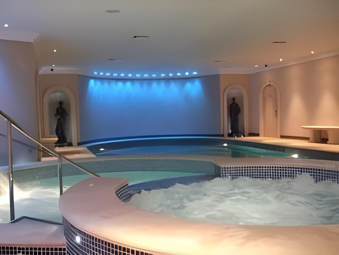 Sport & Beauty 5, Hempstead House Hotel, Kent