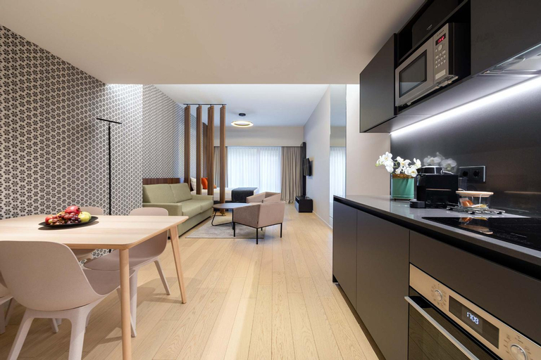 Dining Room 14