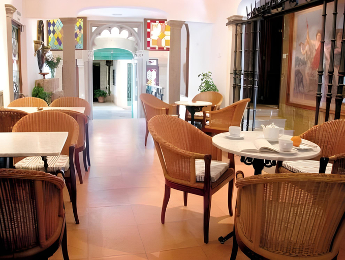 Food & Drinks 5, Hoposa Hotel Bahia, Baleares