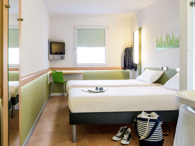 Bedroom 3, ibis budget Geneve Petit Lancy, Genève