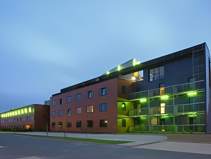 Exterior & Views 1, Olivarius Apart Hotel Lille Villeneuve D'Ascq, Nord
