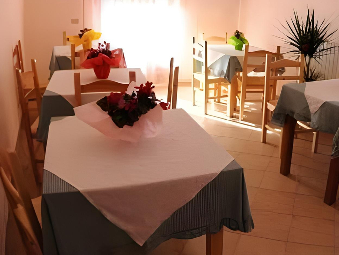 Food & Drinks 3, Haidi House, Napoli