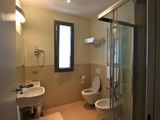 Bathroom 3, Hotel & Residence Cavalluccio Marino, Rimini
