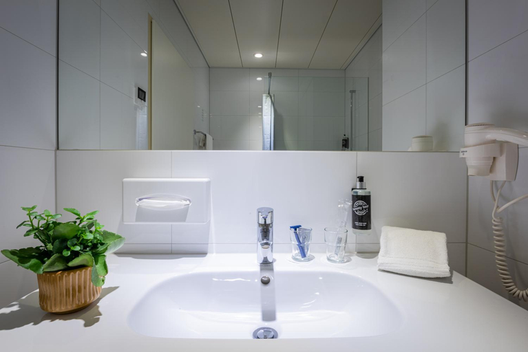 Bathroom 3, Los Lorentes Hotel Bern Airport, Seftigen