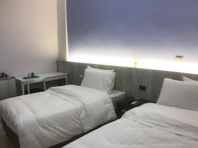 Bedroom 8