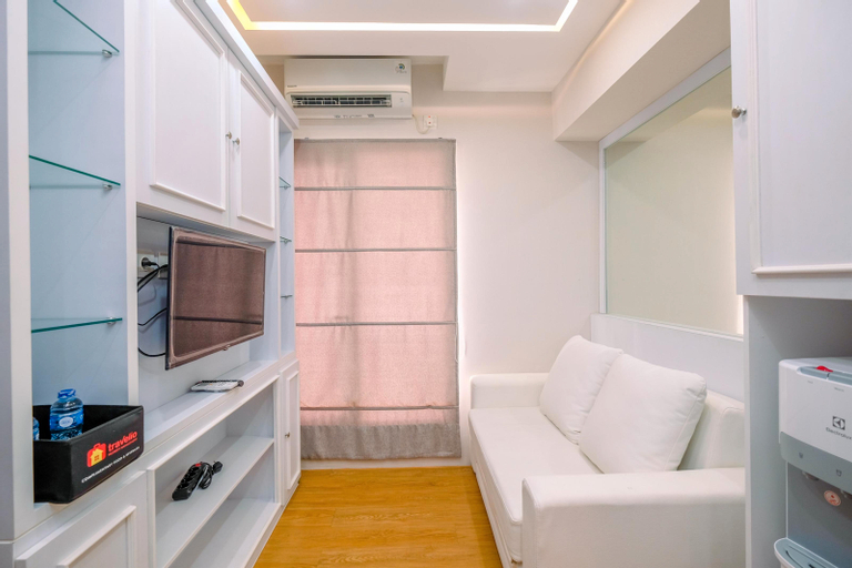 Modern and Tidy 2BR Podomoro Golf View Apartment By Travelio, Bogor