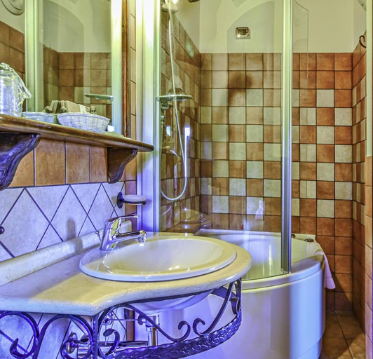 Bathroom 4, Relais Il Mulino, Cosenza