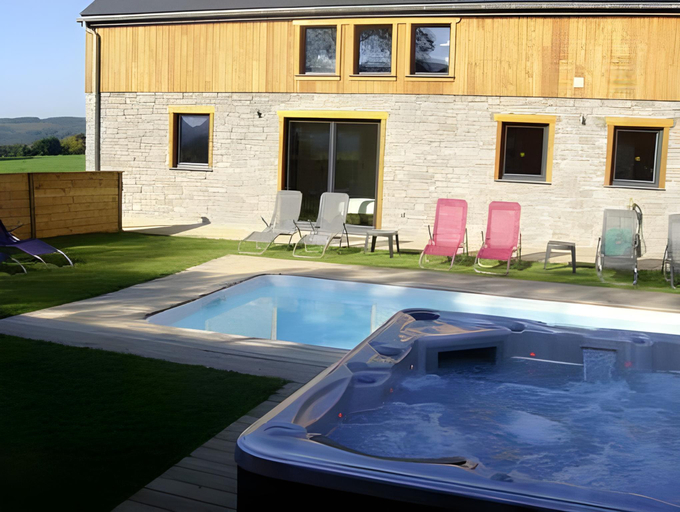 Sport & Beauty 2, Villa with heated outdoor pool and sauna, Luxembourg