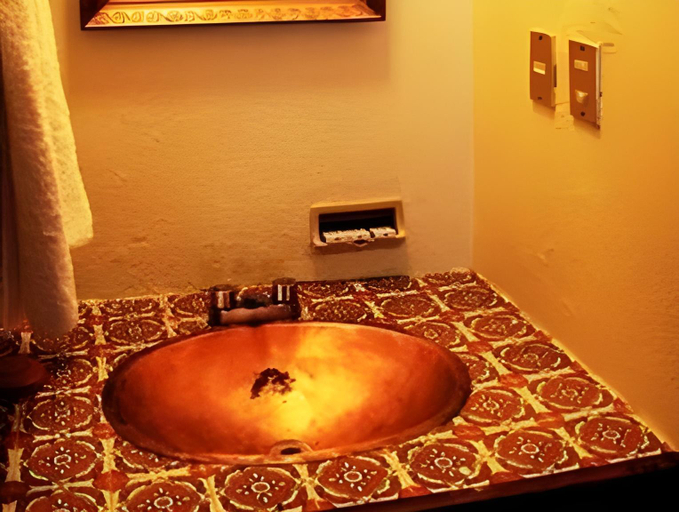 Bathroom 3, Hotel Socavon, Guanajuato