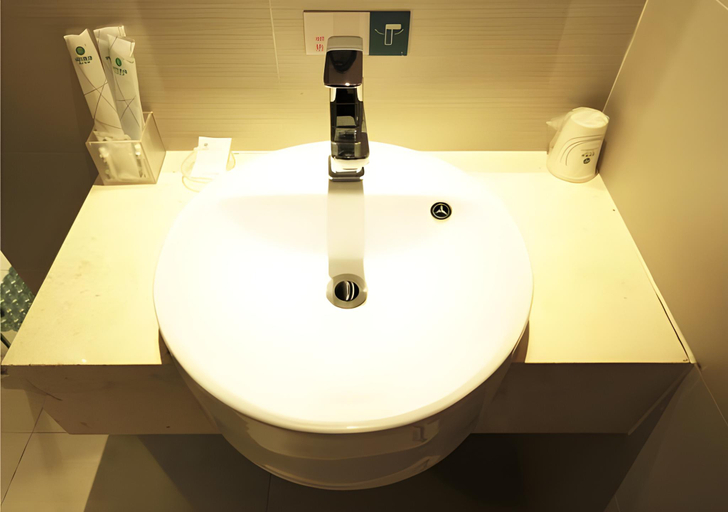 Bathroom 3, City Comfort Inn Wuhan Zhongnan Road Metro Exit, Wuhan