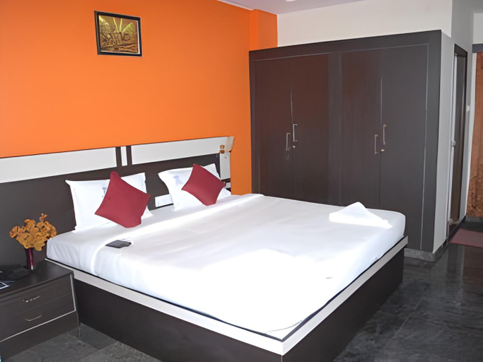 Bedroom 2, Royal Grand Inn, Hyderabad