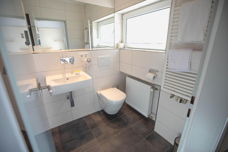 Bathroom 3, Hotel Christine, Konstanz